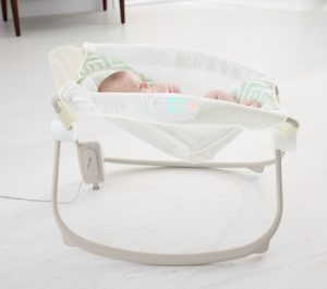 Fisher-Price Deluxe auto rock 'n play sleeper with SmartConnect can be controlled via Smart device